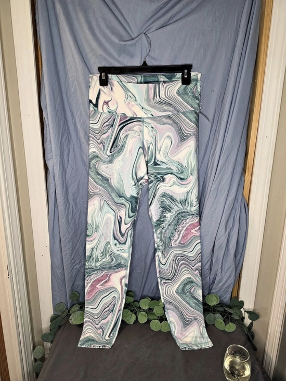 *BRAND NEW* Old Navy High-Waisted Performance Leggings Green & Pink Large